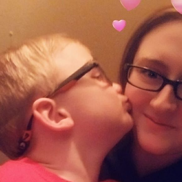 Meet your Posher, Chloe - Picture 1 of 1